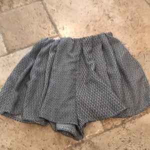Women’s Abercrombie Fitch  flirty shorts. Sz S